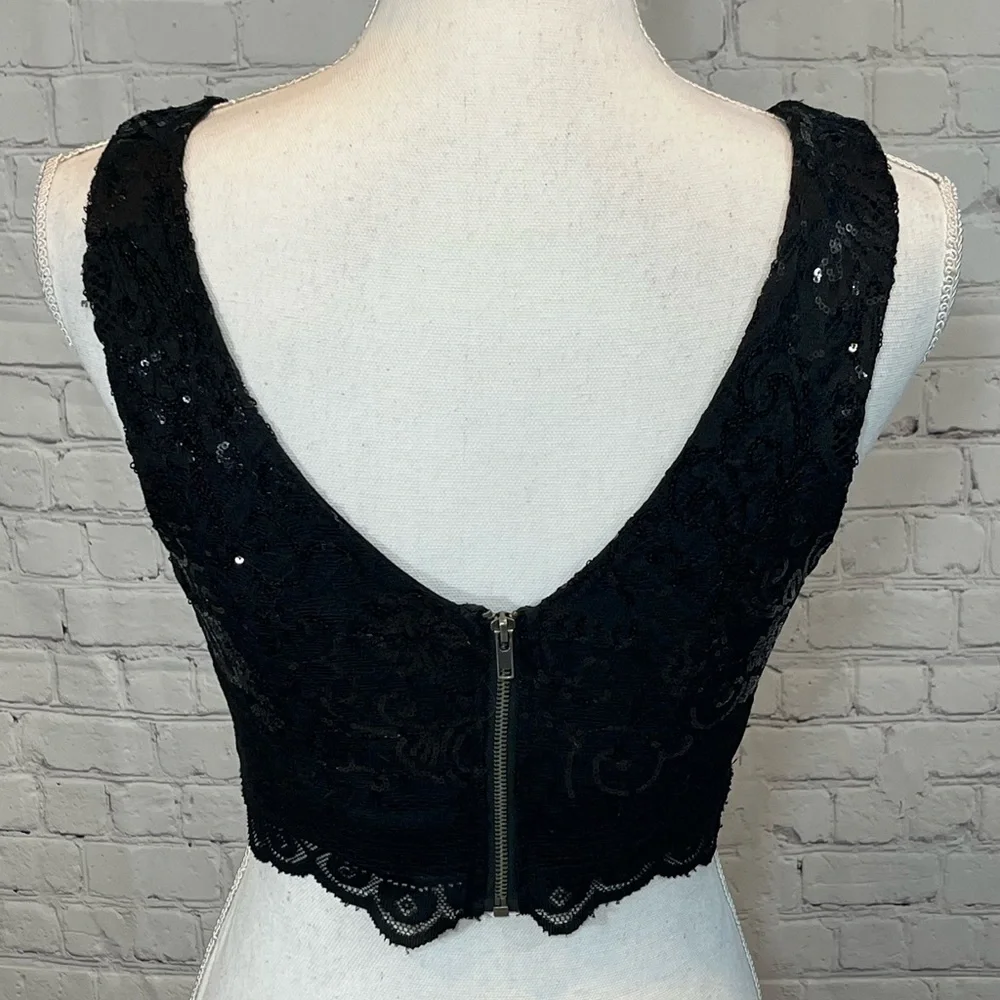 CITY STUDIO Cropped Black Lace & Sequins Top-Jrs 1 - Picture 2 of 3